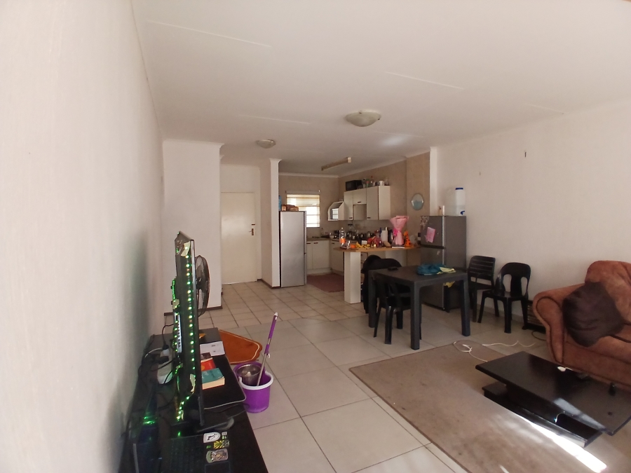 2 Bedroom Property for Sale in Denlee Gauteng