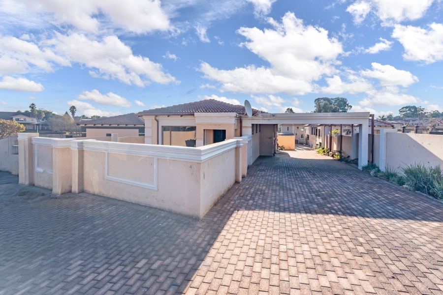 3 Bedroom Property for Sale in Munsieville South Gauteng