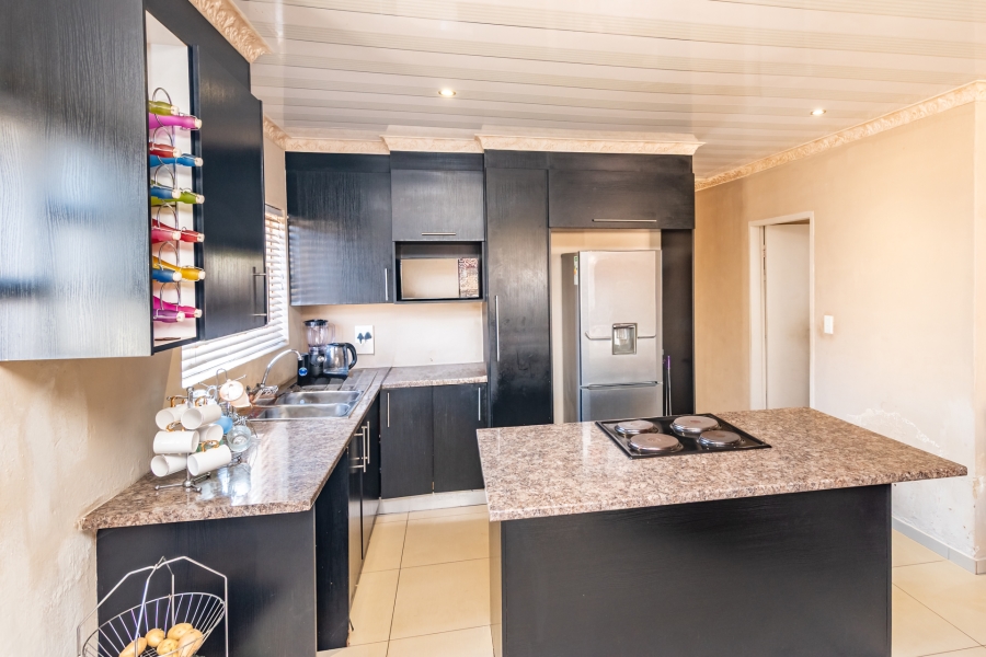 3 Bedroom Property for Sale in Munsieville South Gauteng