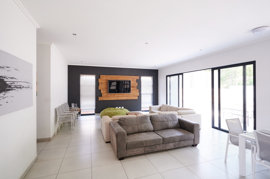 2 Bedroom Property for Sale in Broadacres Gauteng