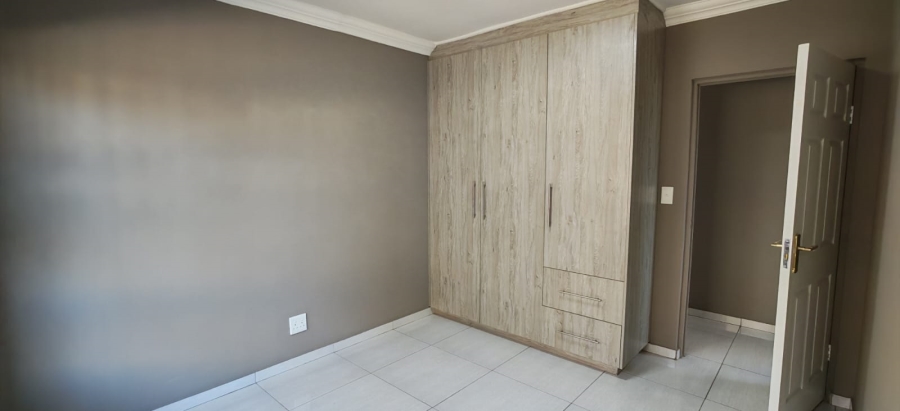 3 Bedroom Property for Sale in Brackenhurst Gauteng