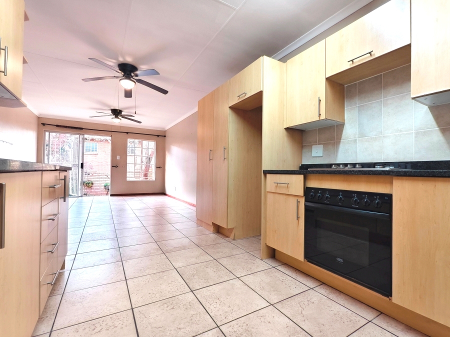 2 Bedroom Property for Sale in The Reeds Gauteng