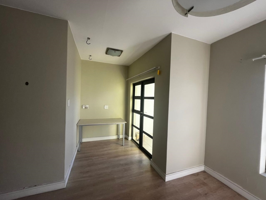 1 Bedroom Property for Sale in Edenburg Gauteng