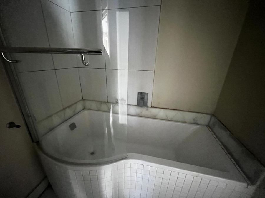 1 Bedroom Property for Sale in Edenburg Gauteng