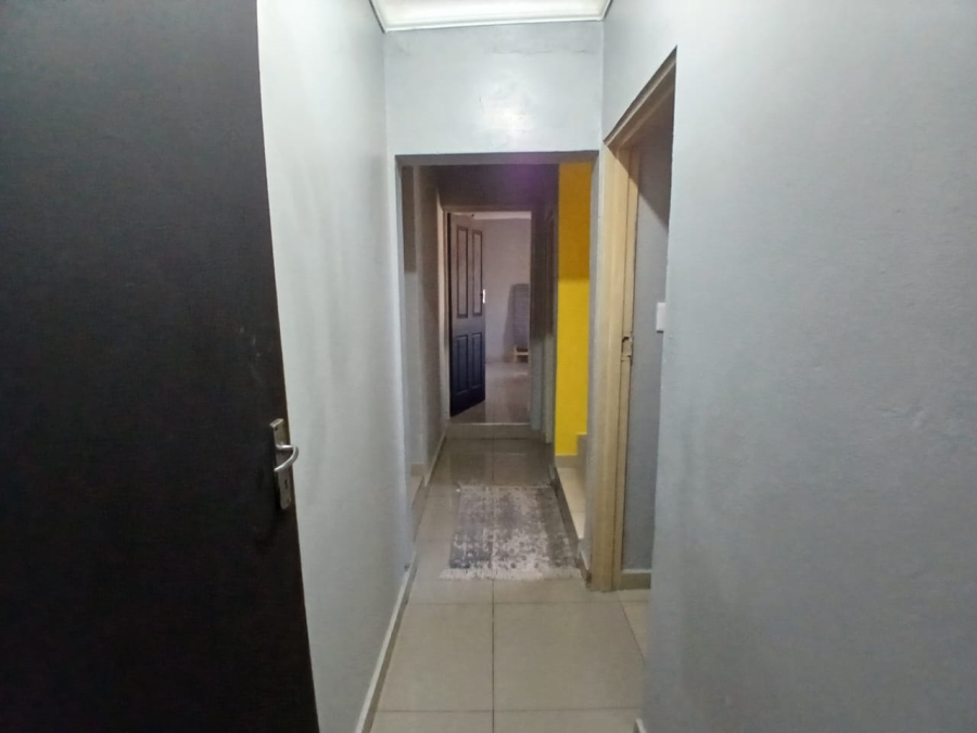 5 Bedroom Property for Sale in Mamelodi East Gauteng
