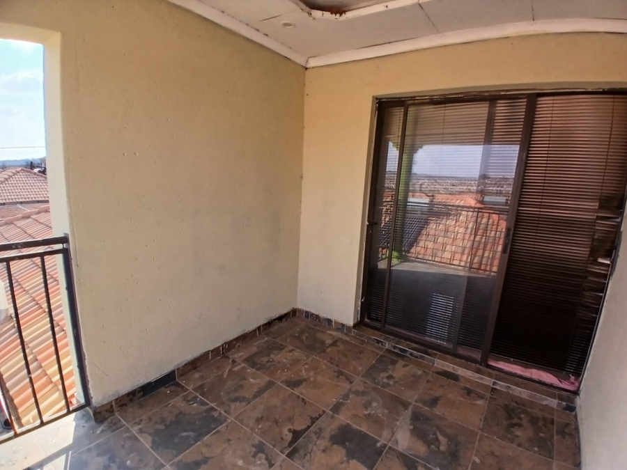5 Bedroom Property for Sale in Mamelodi East Gauteng