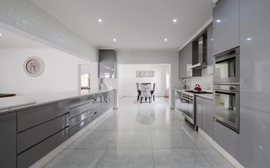 4 Bedroom Property for Sale in Hartzenbergfontein Gauteng