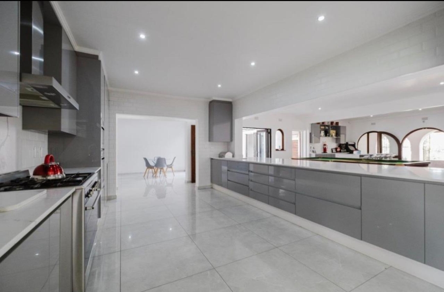 4 Bedroom Property for Sale in Hartzenbergfontein Gauteng