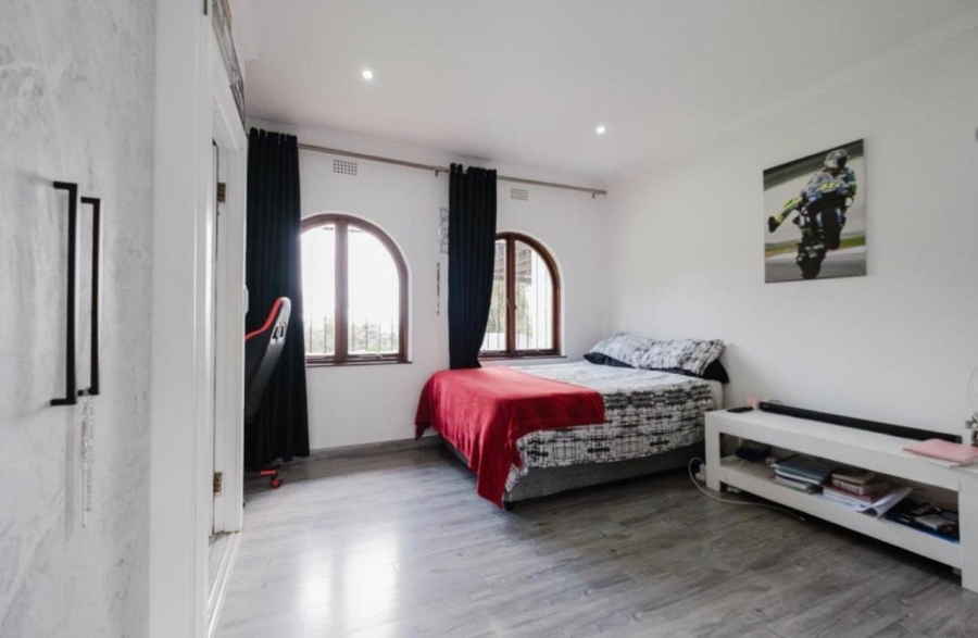 4 Bedroom Property for Sale in Hartzenbergfontein Gauteng