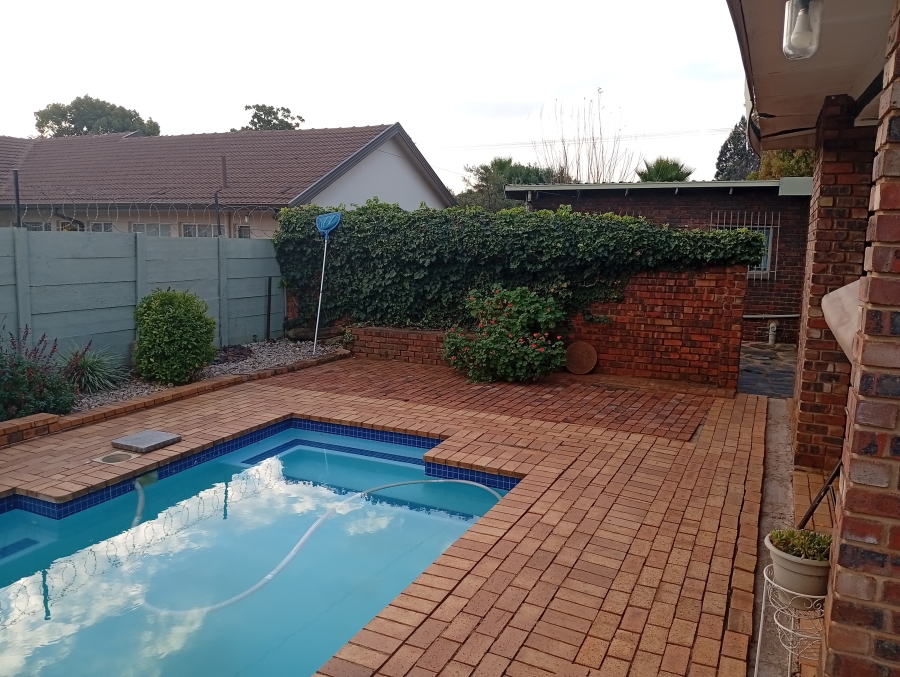 3 Bedroom Property for Sale in Meyerspark Gauteng