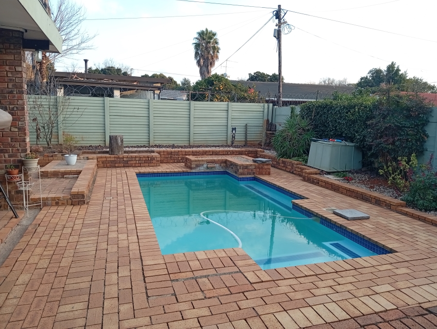 3 Bedroom Property for Sale in Meyerspark Gauteng