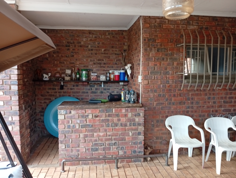 3 Bedroom Property for Sale in Meyerspark Gauteng