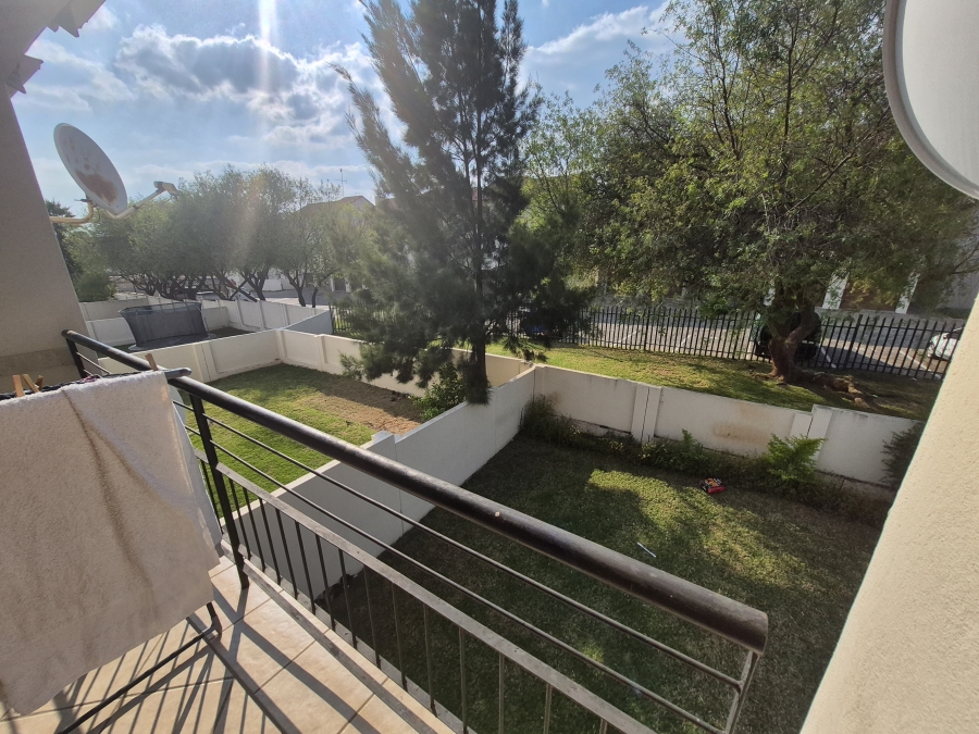 To Let 2 Bedroom Property for Rent in Country View Gauteng