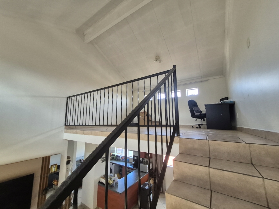 To Let 2 Bedroom Property for Rent in Country View Gauteng