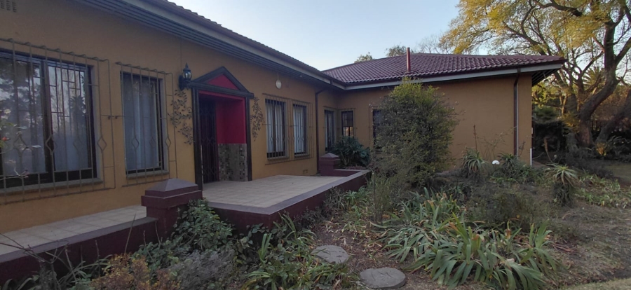 6 Bedroom Property for Sale in Northmead Gauteng