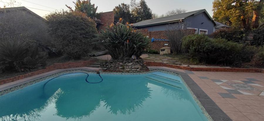 6 Bedroom Property for Sale in Northmead Gauteng