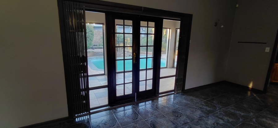 6 Bedroom Property for Sale in Northmead Gauteng