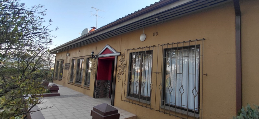 6 Bedroom Property for Sale in Northmead Gauteng