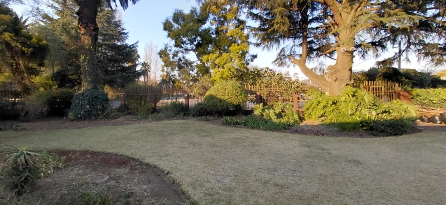 6 Bedroom Property for Sale in Northmead Gauteng