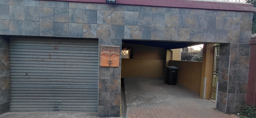 6 Bedroom Property for Sale in Northmead Gauteng