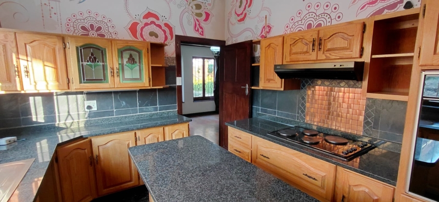 6 Bedroom Property for Sale in Northmead Gauteng