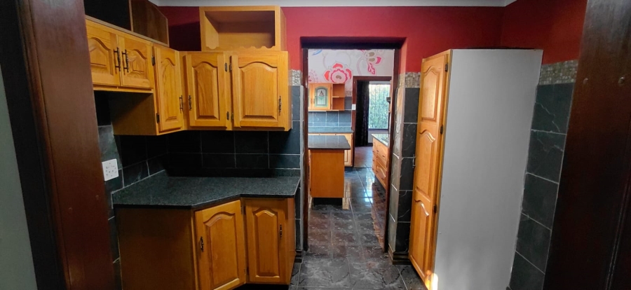 6 Bedroom Property for Sale in Northmead Gauteng