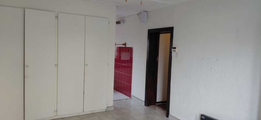 6 Bedroom Property for Sale in Northmead Gauteng