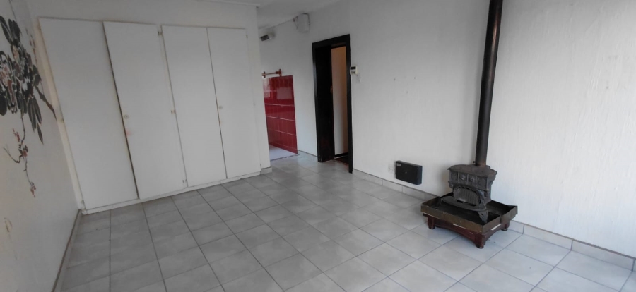 6 Bedroom Property for Sale in Northmead Gauteng
