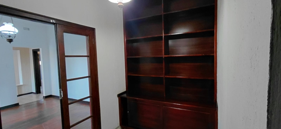 6 Bedroom Property for Sale in Northmead Gauteng