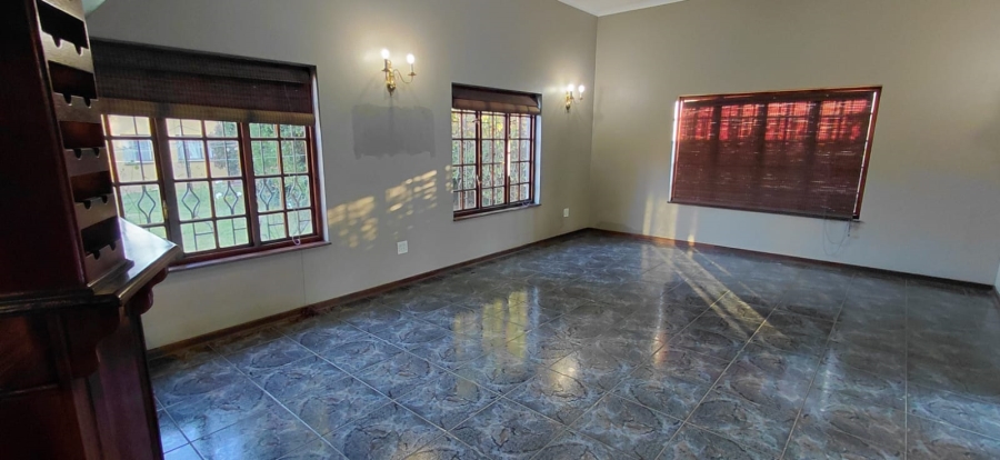 6 Bedroom Property for Sale in Northmead Gauteng