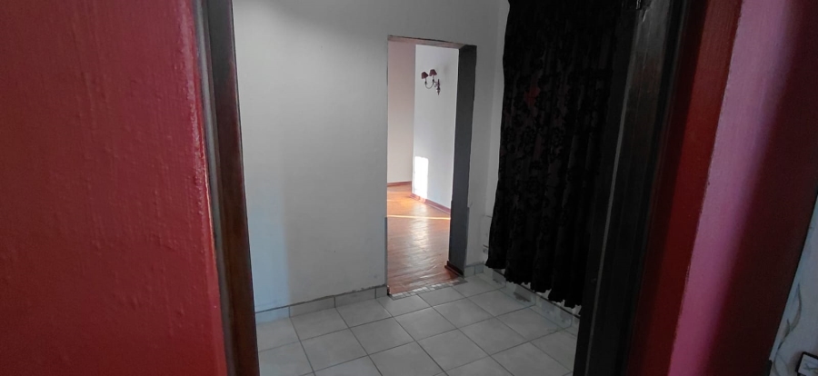 6 Bedroom Property for Sale in Northmead Gauteng