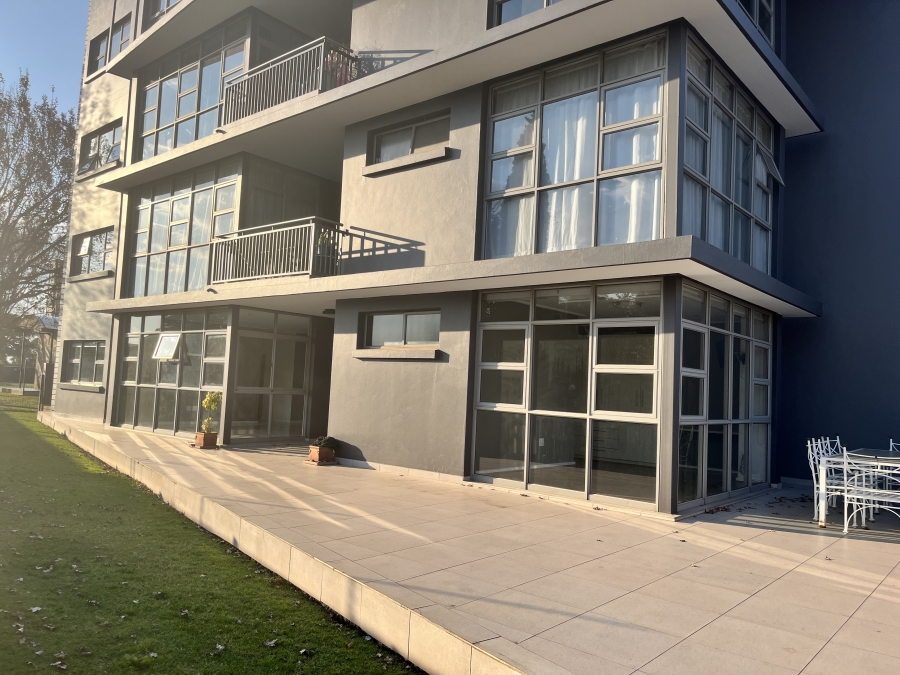 To Let 3 Bedroom Property for Rent in Bedford Gardens Gauteng