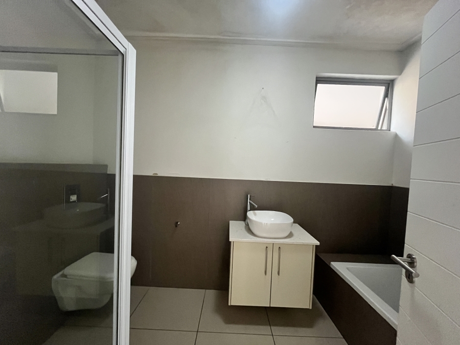 To Let 3 Bedroom Property for Rent in Bedford Gardens Gauteng