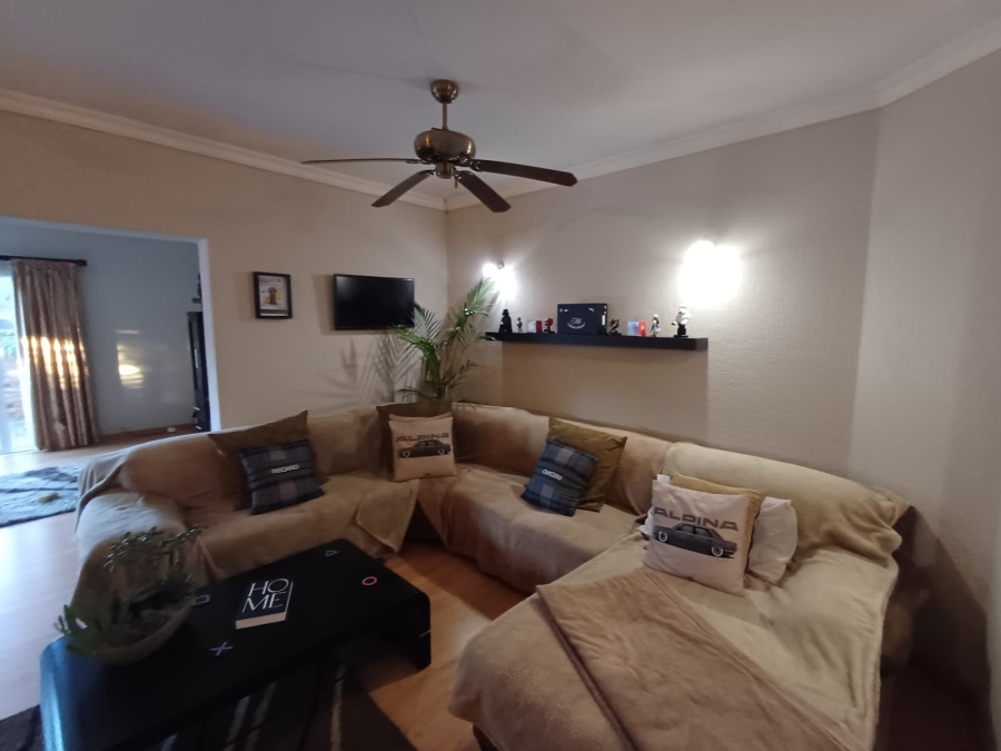 4 Bedroom Property for Sale in Vanderbijlpark SW 5 Gauteng