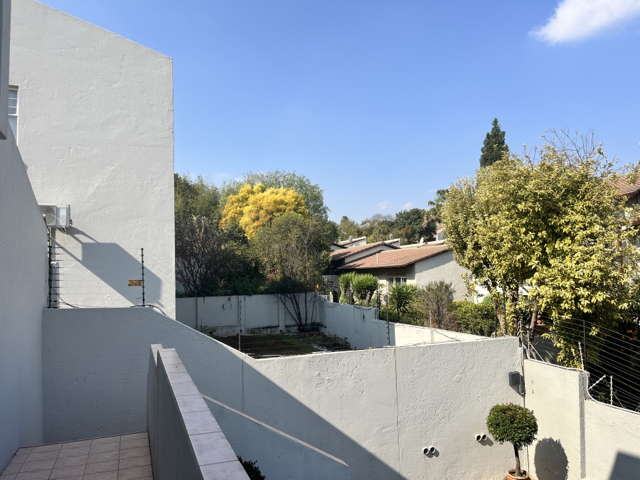 To Let 3 Bedroom Property for Rent in Rivonia Gauteng