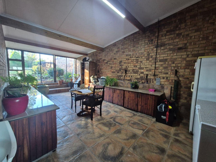 3 Bedroom Property for Sale in Vanderbijlpark SW 5 Gauteng