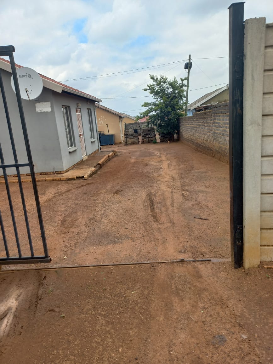 2 Bedroom Property for Sale in Savanna City Gauteng