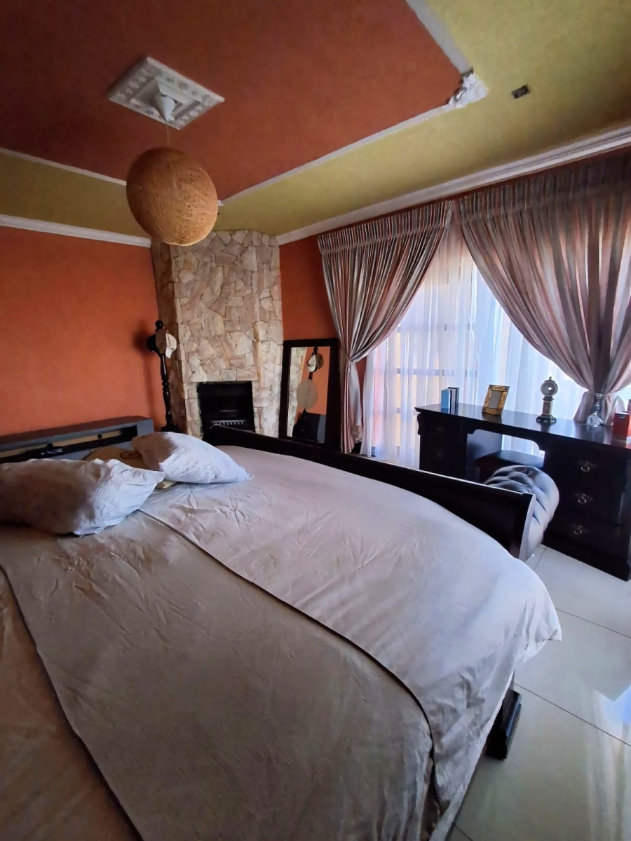 4 Bedroom Property for Sale in Three Rivers East Gauteng