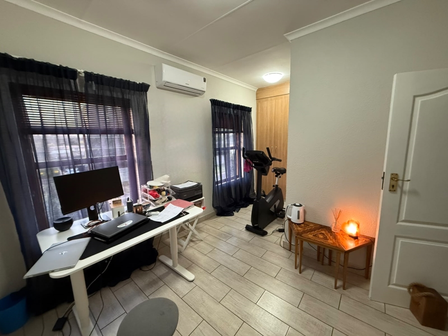 3 Bedroom Property for Sale in Vanderbijlpark SE 2 Gauteng