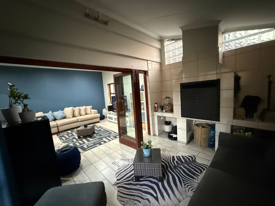 3 Bedroom Property for Sale in Vanderbijlpark SE 2 Gauteng