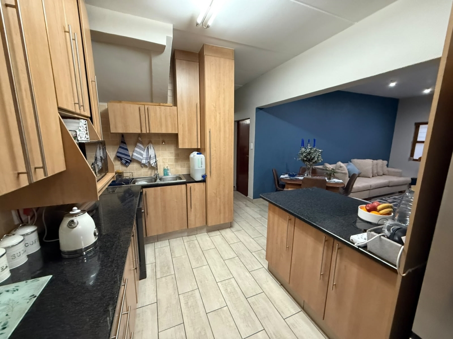 3 Bedroom Property for Sale in Vanderbijlpark SE 2 Gauteng