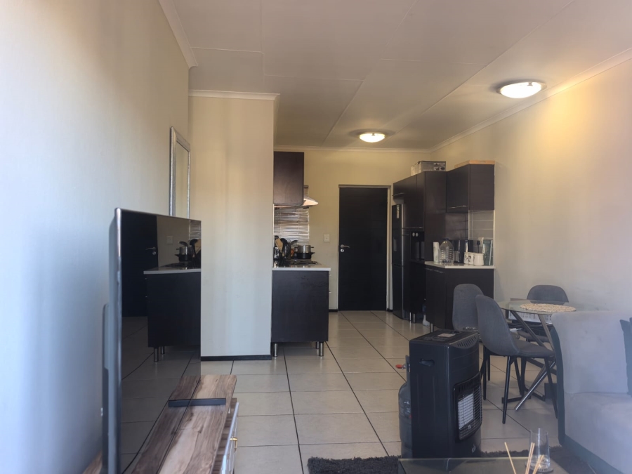 To Let 2 Bedroom Property for Rent in Noordwyk Gauteng