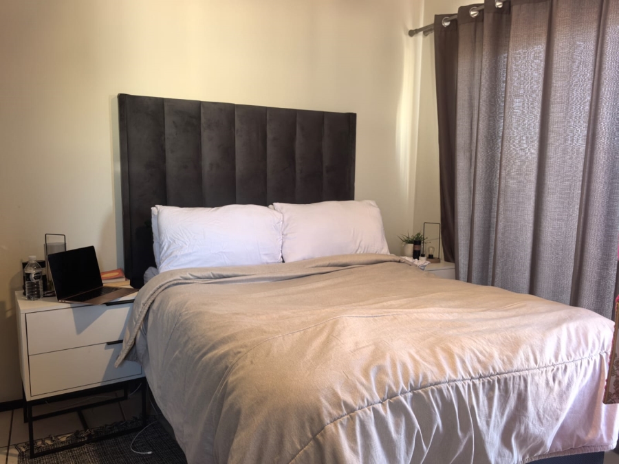 To Let 2 Bedroom Property for Rent in Noordwyk Gauteng