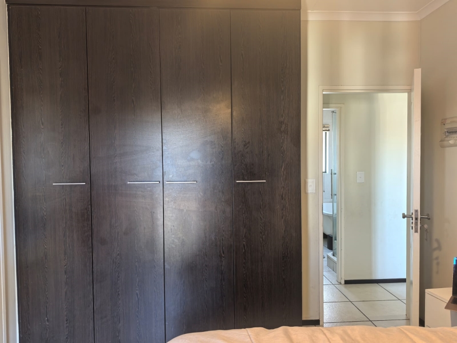 To Let 2 Bedroom Property for Rent in Noordwyk Gauteng