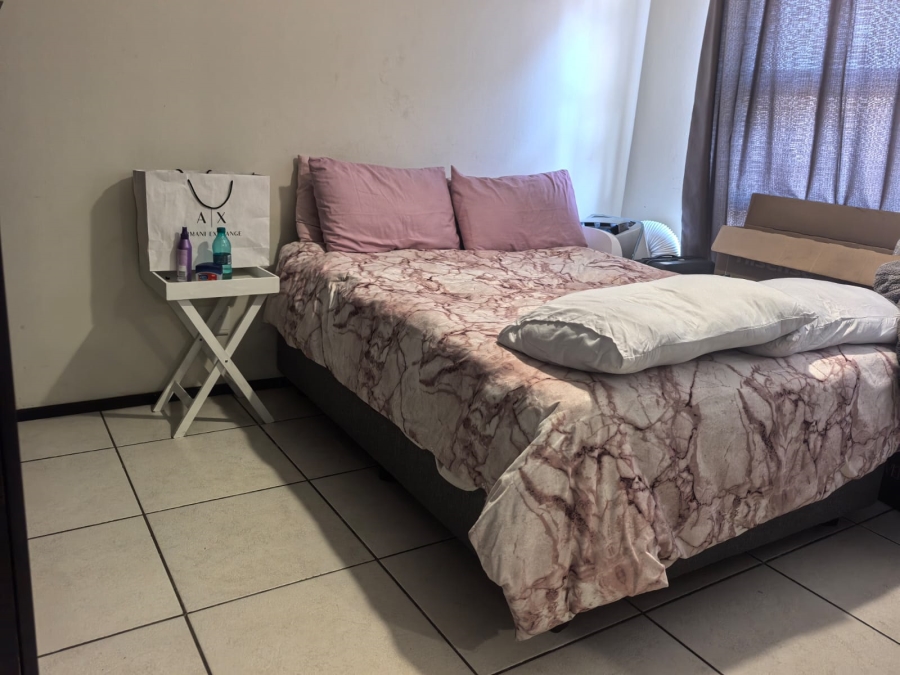 To Let 2 Bedroom Property for Rent in Noordwyk Gauteng