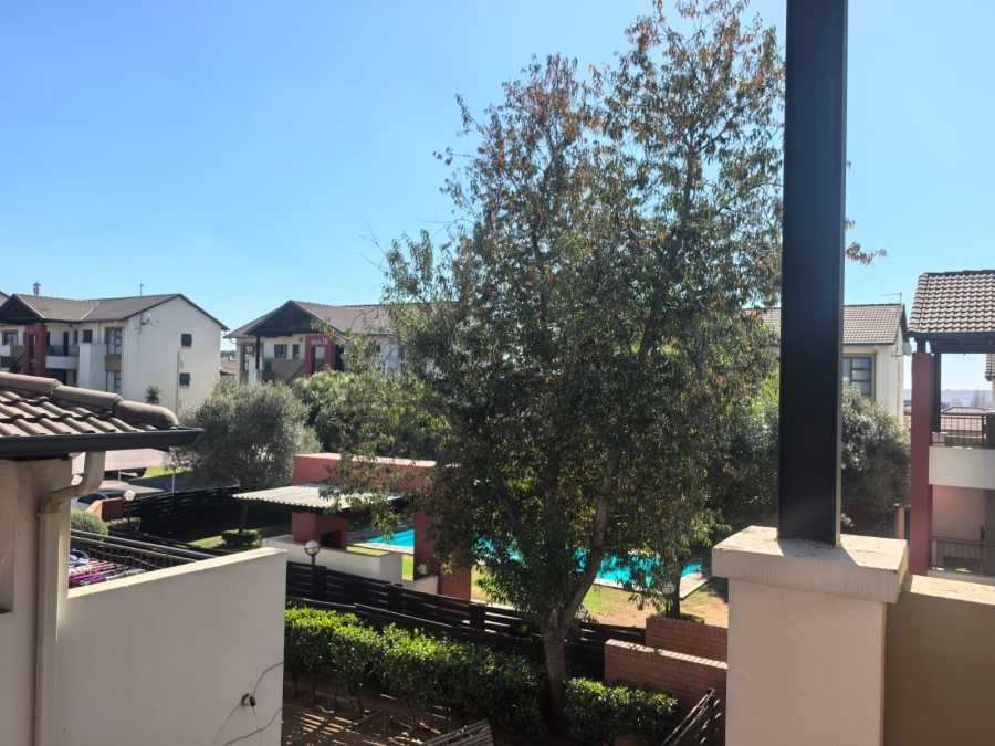 To Let 2 Bedroom Property for Rent in Noordwyk Gauteng