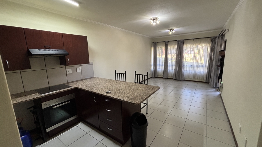 To Let 2 Bedroom Property for Rent in Jackal Creek Golf Estate Gauteng