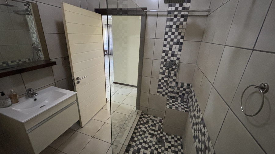 To Let 2 Bedroom Property for Rent in Jackal Creek Golf Estate Gauteng