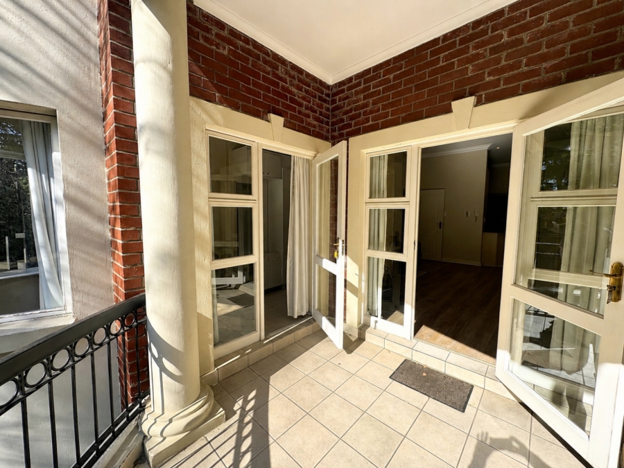To Let 2 Bedroom Property for Rent in Melrose Gauteng