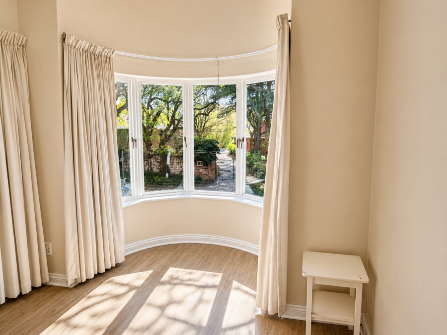 To Let 2 Bedroom Property for Rent in Melrose Gauteng